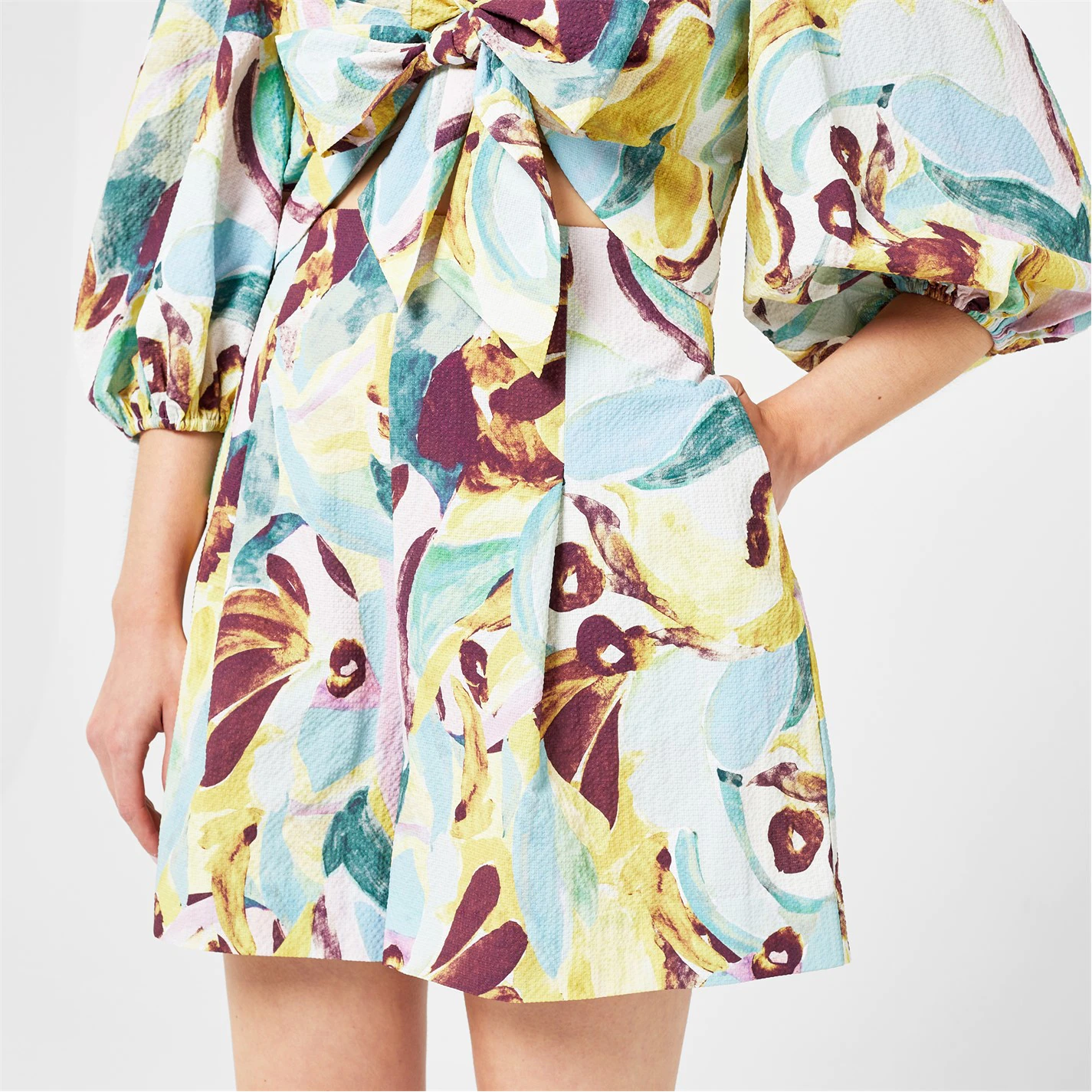 Ted Baker Ted Baker Quinzz Pleated Shorts Womens for Tracksuit Bottoms Colour Pl-Green 6 Ted Baker Ted Baker Quinzz Pleated Shorts Womens for Tracksuit Bottoms Colour Pl-Green - Image 4