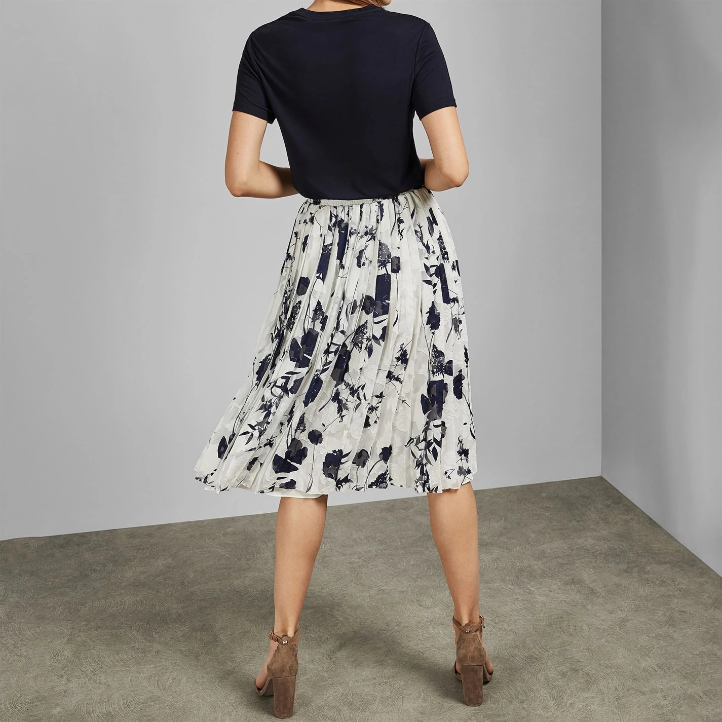 Ted Baker Ted Baker Bezki Midi Dress Womens for Dresses Colour Navy 4 Ted Baker Ted Baker Bezki Midi Dress Womens for Dresses Colour Navy - Image 2