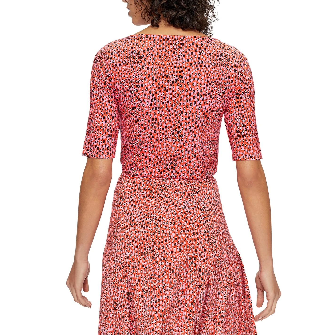 Ted Baker Willew Print T Shirt for Tops Colour Bright Pink 6 Ted Baker Willew Print T Shirt for Tops Colour Bright Pink - Image 4