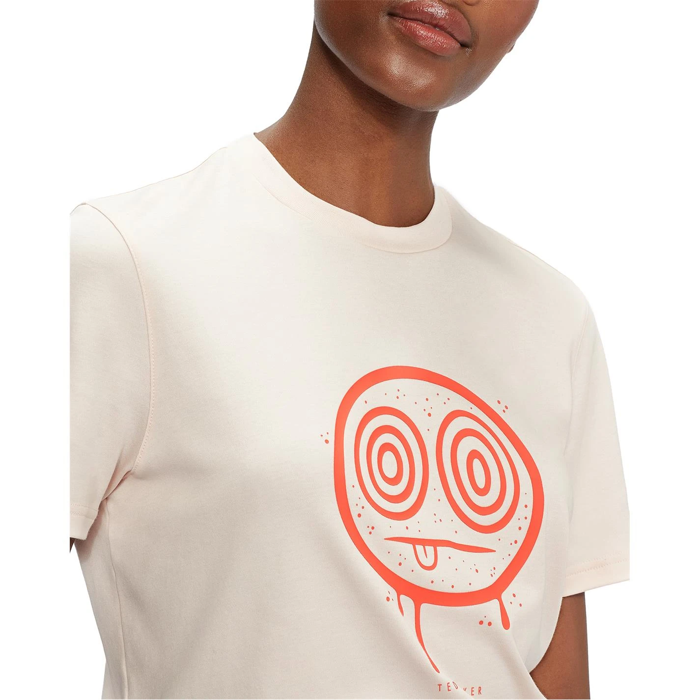 Ted Baker Iviy Face Graphic T Shirt for Tops Colour Pink 6 Ted Baker Iviy Face Graphic T Shirt for Tops Colour Pink - Image 4