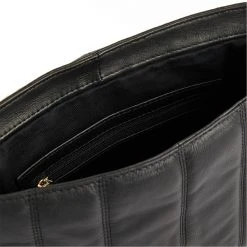 Ted Baker Ted Baker Ayahlin Lock Flap Over Bag for Handbags Colour black 9 Ted Baker Ted Baker Ayahlin Lock Flap Over Bag for Handbags Colour black -Outlet Wardrobe Mix Store 71417403 xxl a3