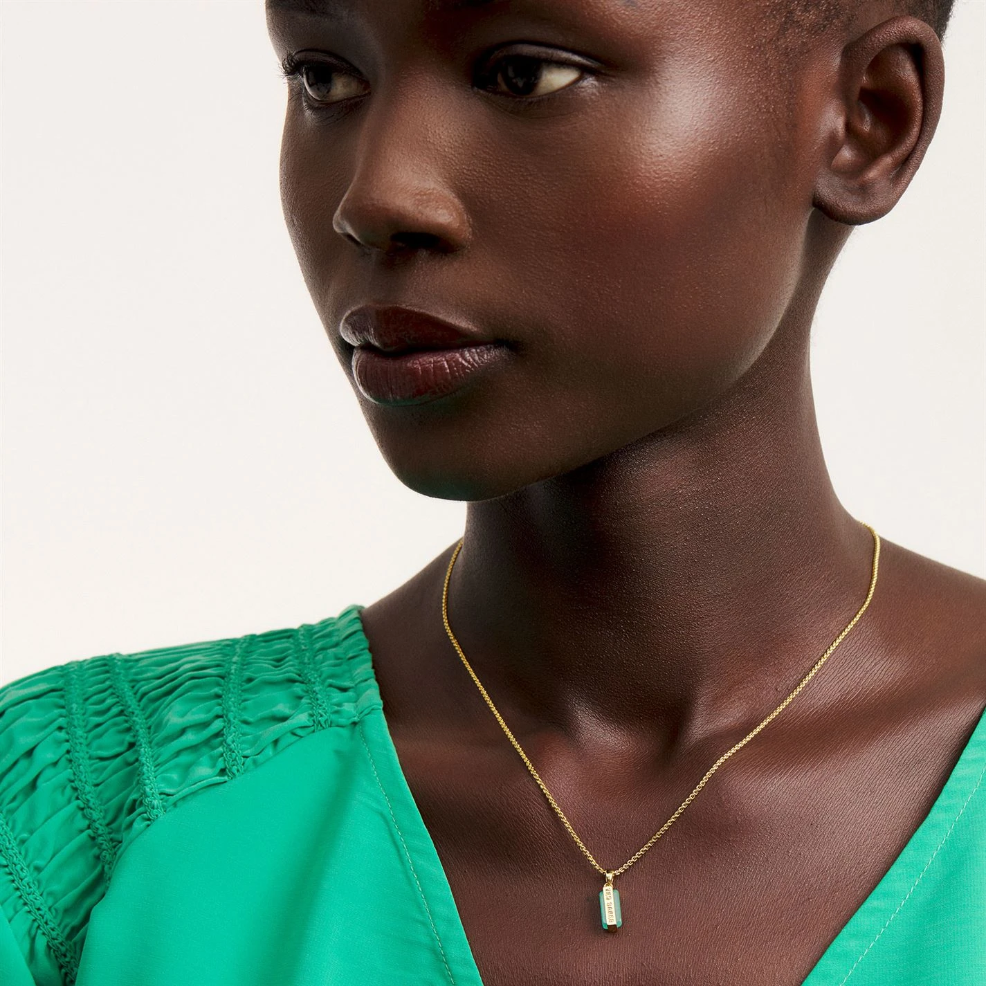 Ted Baker GIANNI Gem Bar Pendant for Necklaces Colour Gold/Amazonite 5 Ted Baker GIANNI Gem Bar Pendant for Necklaces Colour Gold/Amazonite - Image 3