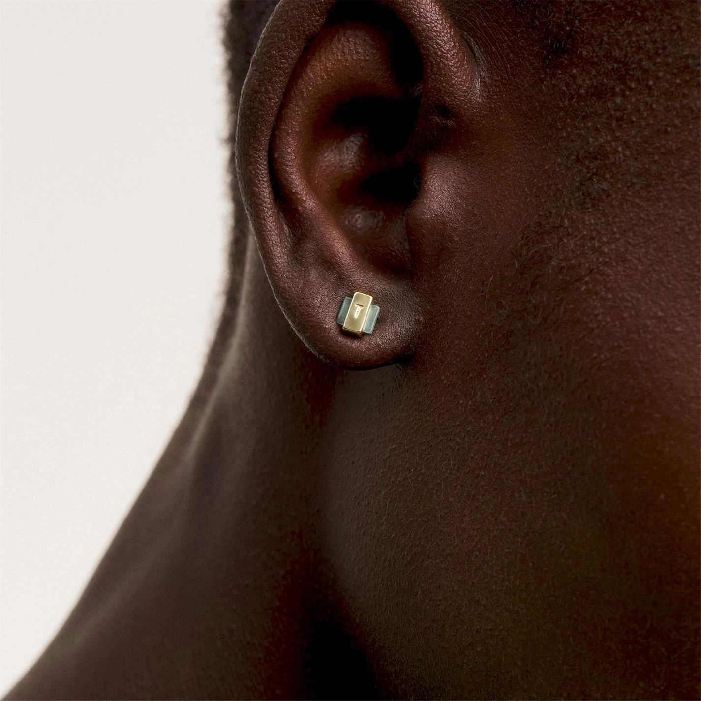 Ted Baker GEORG Gem Bar Stud Earring for Earrings Colour Gold/Amazonite 5 Ted Baker GEORG Gem Bar Stud Earring for Earrings Colour Gold/Amazonite - Image 3