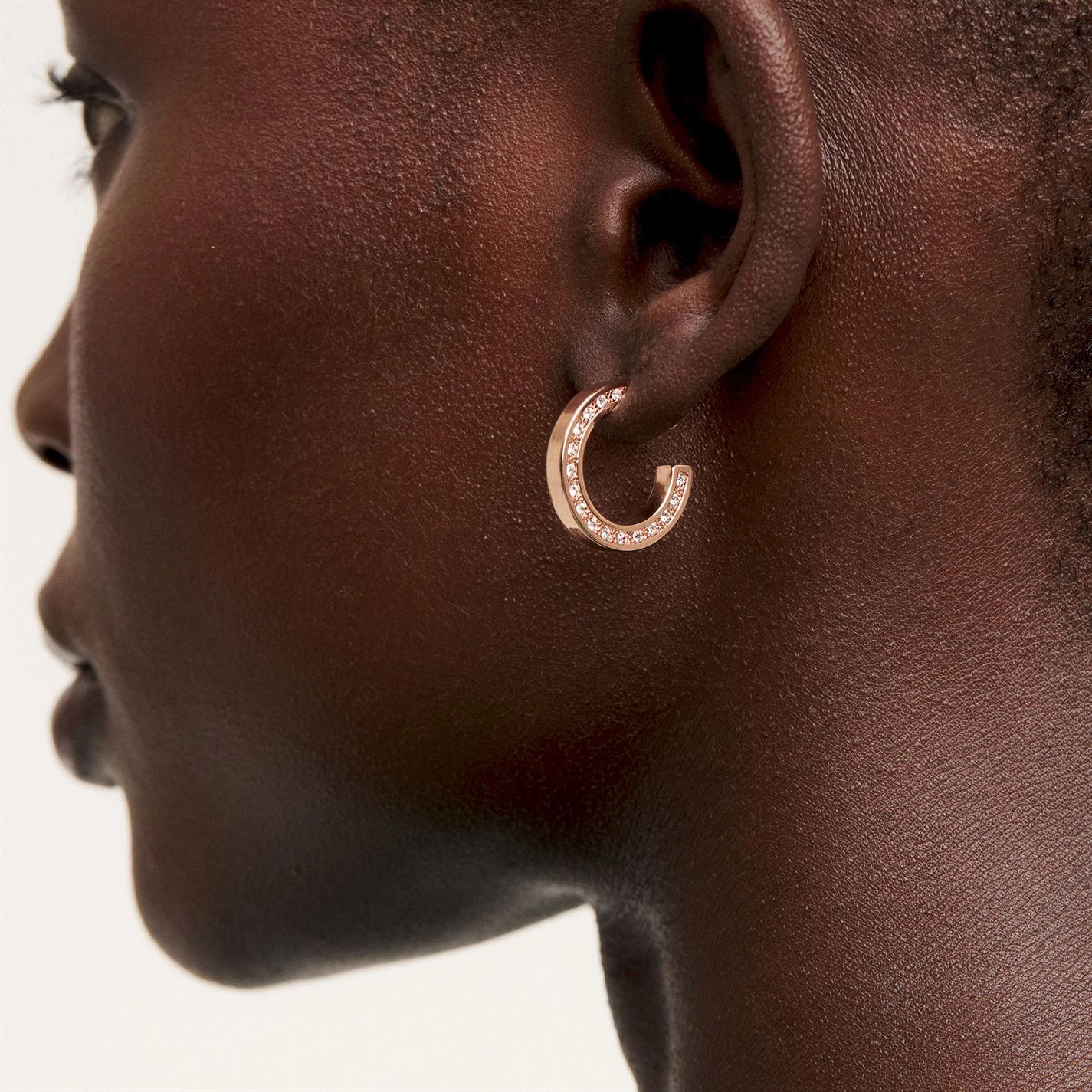 Ted Baker SENATTA Crystal Hoop Earring for Earrings Colour Rose Gold/Cryst 5 Ted Baker SENATTA Crystal Hoop Earring for Earrings Colour Rose Gold/Cryst - Image 3